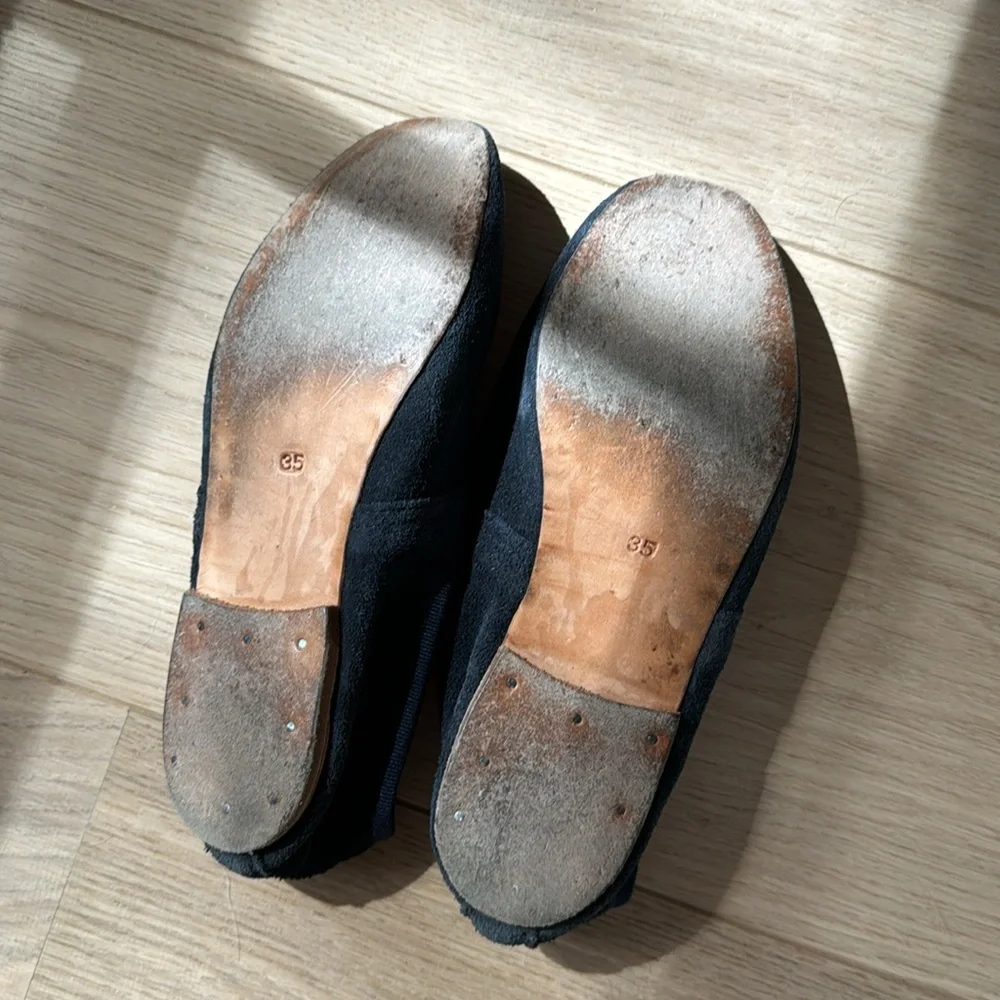A.P.C. Navy Blue Suede E. Porselli Flats 35 - Picture 3 of 4